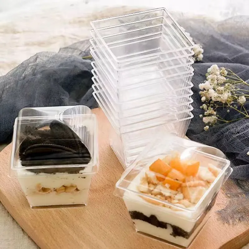 Pot verrine carré 145ml avec cuillère lot de10pcs